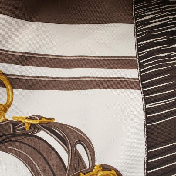 HERMES Snood Fur Carre en RENARD GOLD CARRE EN CARRES Scarf Clothing Silk Fox... - Picture 6 of 8